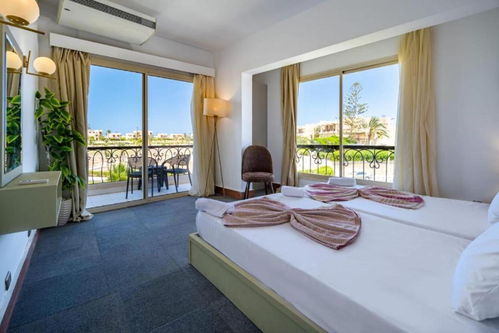 Marina Eye Resort - Alamien Marina Plaza El Alamein Ngoại thất bức ảnh
